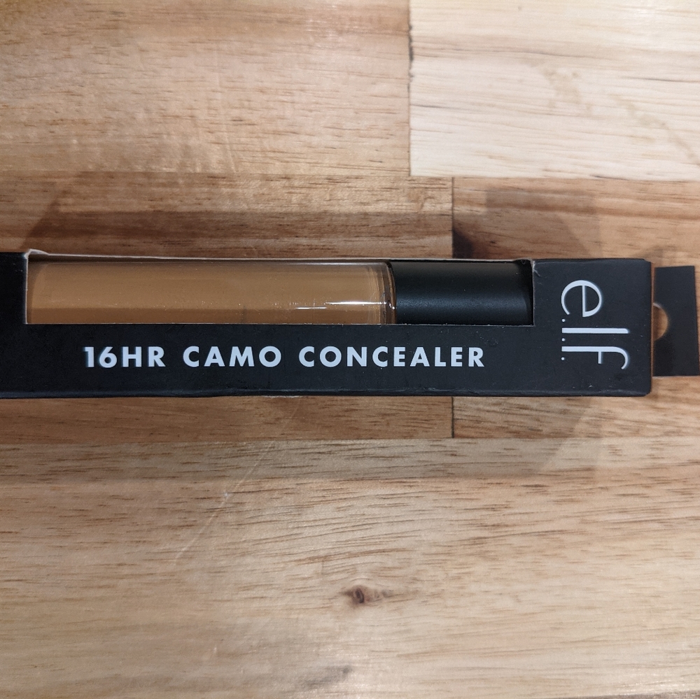 E.l.f 16 hr. Camo concealer. Shade Deep olive